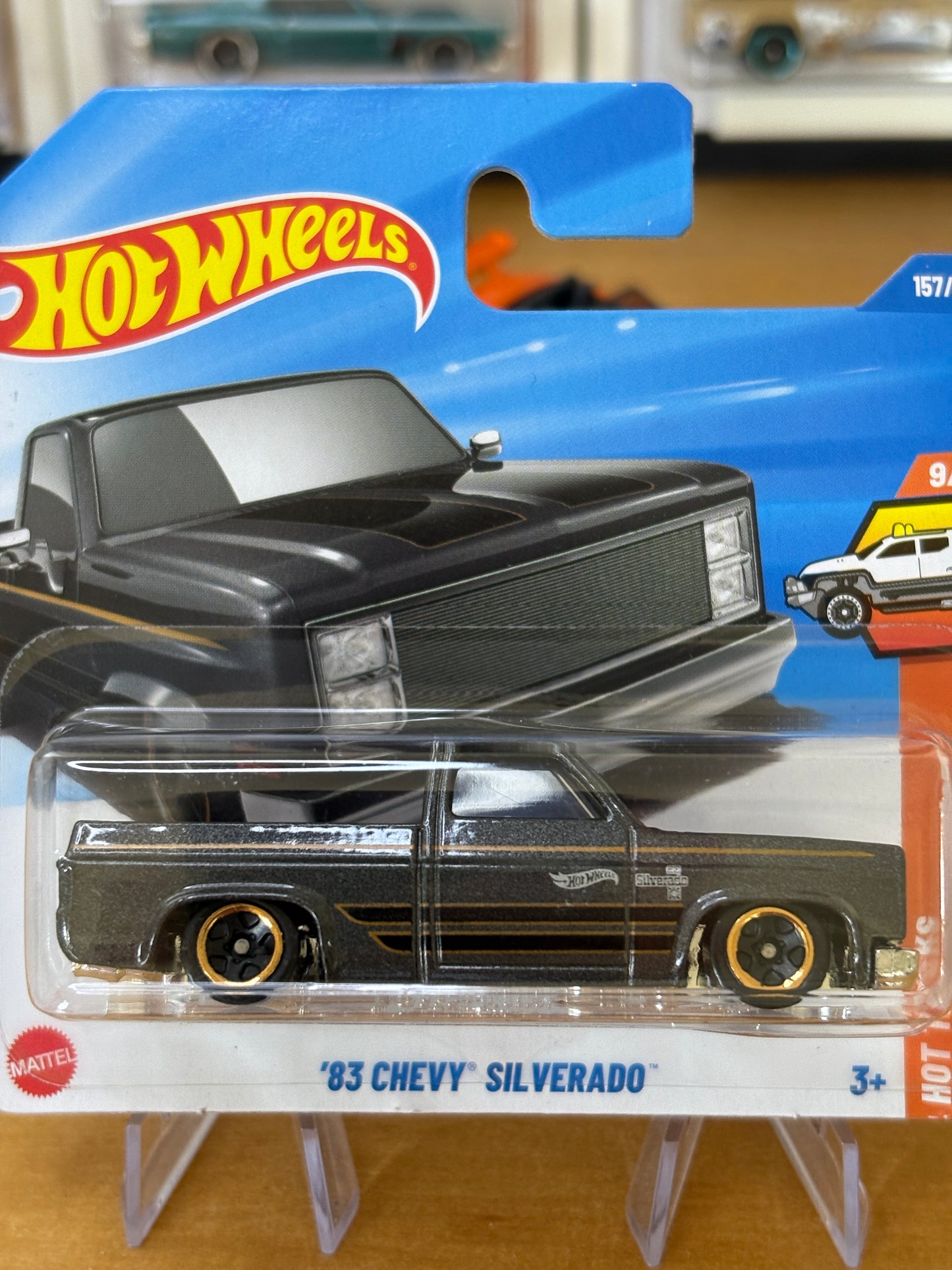 Hot Wheels Mainline / '83 Chevy Silverado / 2025 HW Hot Trucks 9/10 BLACK Short Card