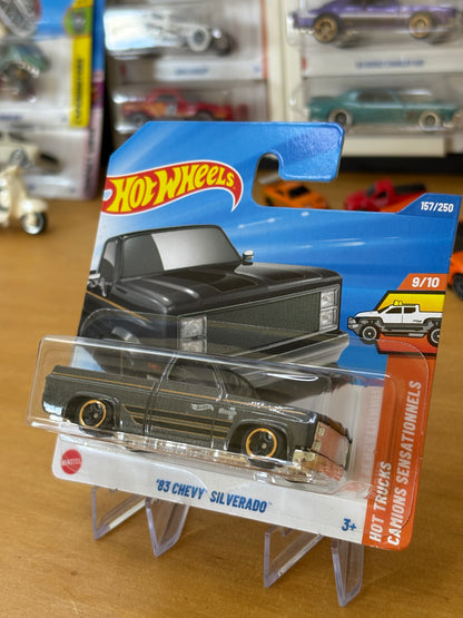 Hot Wheels Mainline / '83 Chevy Silverado / 2025 HW Hot Trucks 9/10 BLACK Short Card