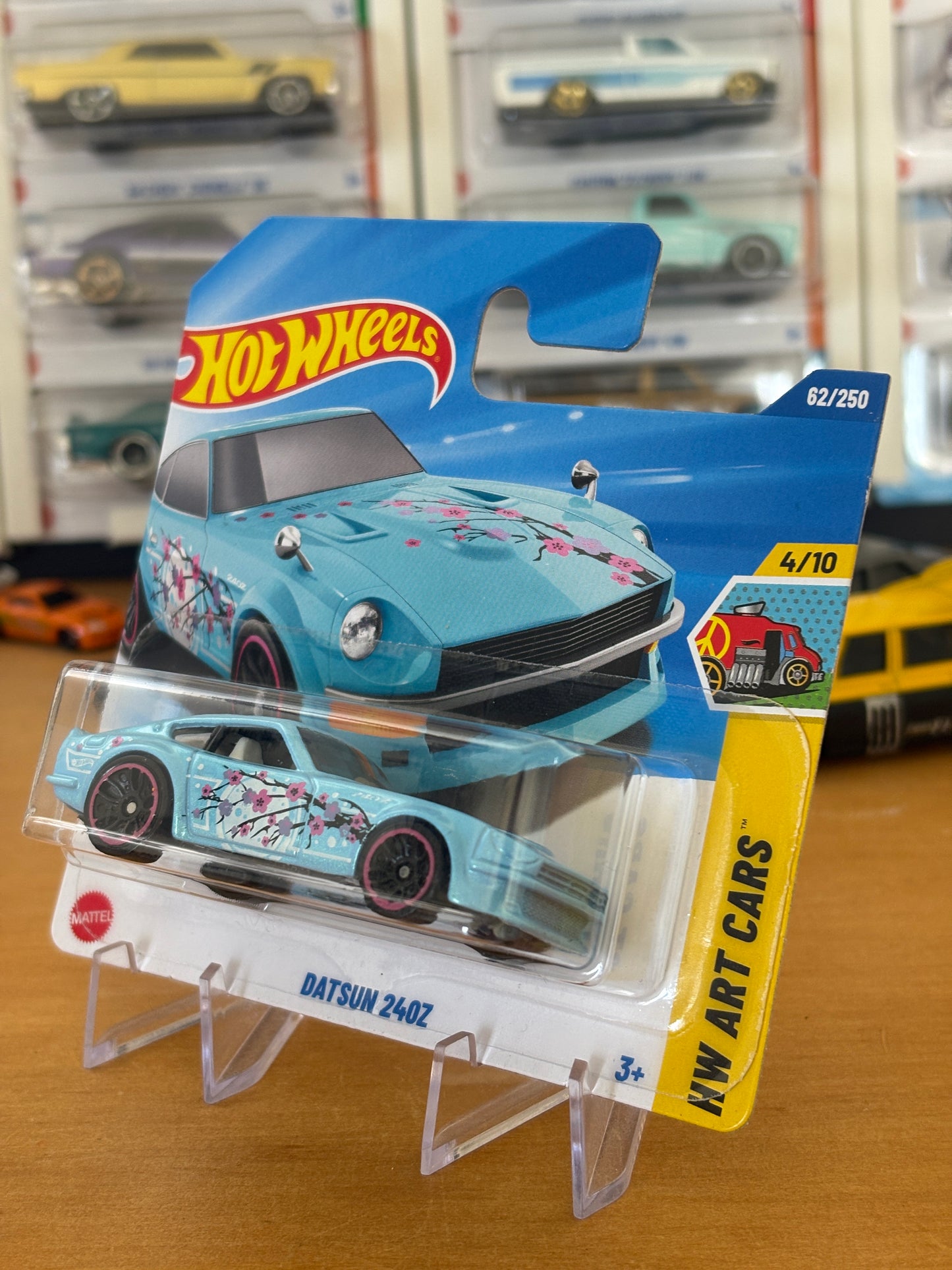 Hot Wheels Mainline / Datsun 240z / 2025 HW: Art Cars 4/10 Short Card BLUE
