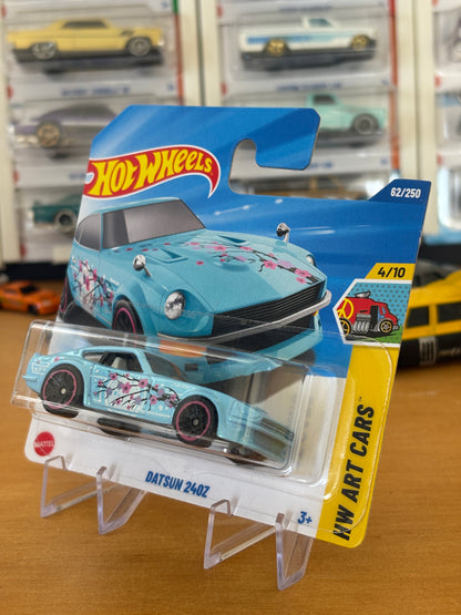 Hot Wheels Mainline / Datsun 240z / 2025 HW: Art Cars 4/10 Short Card BLUE