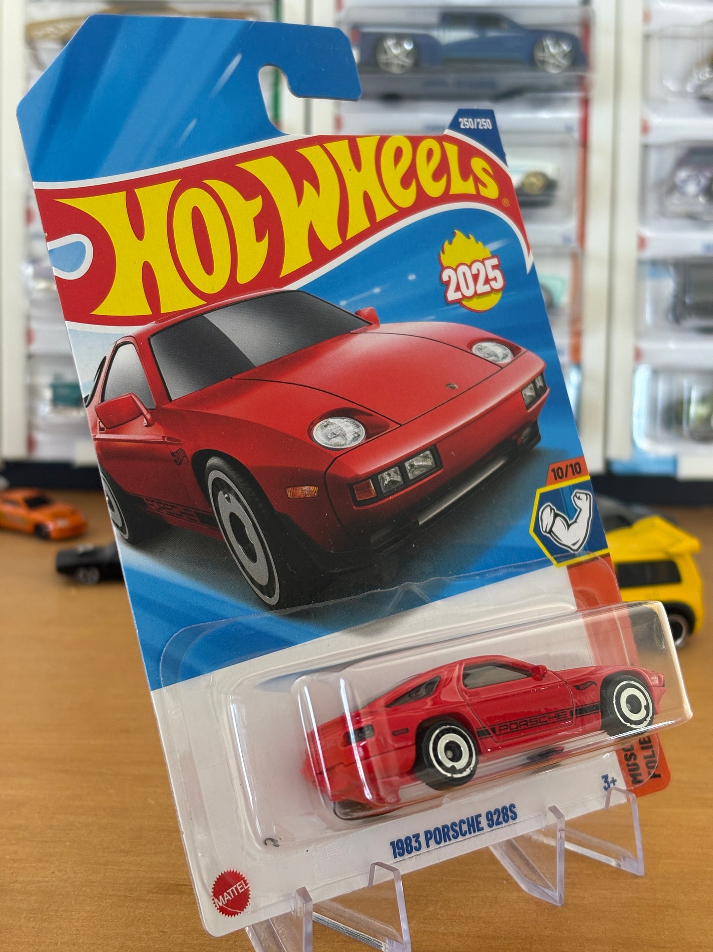 Hot Wheels Mainline / 1983 Porsche 928s/ 2025 Muscle Mania 10/10