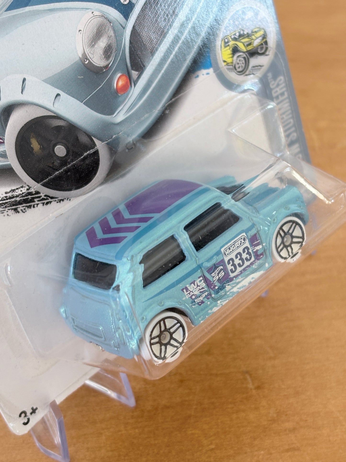 Hot Wheels Morris Mini | 2015 HW Snow Stormers 2/5 Mainline