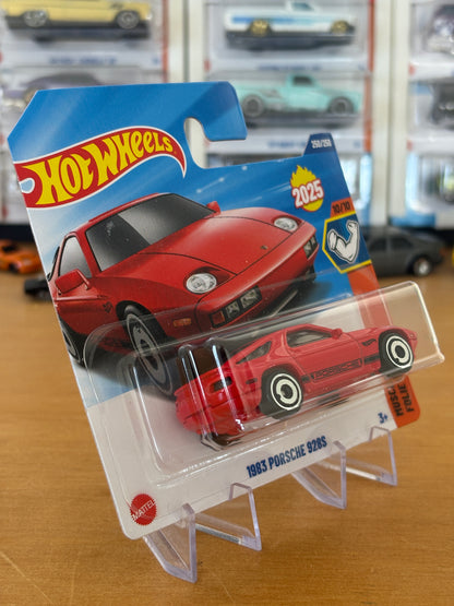 Hot Wheels Mainline / 1983 Porsche 928s/ 2025 Muscle Mania 10/10 Short Card