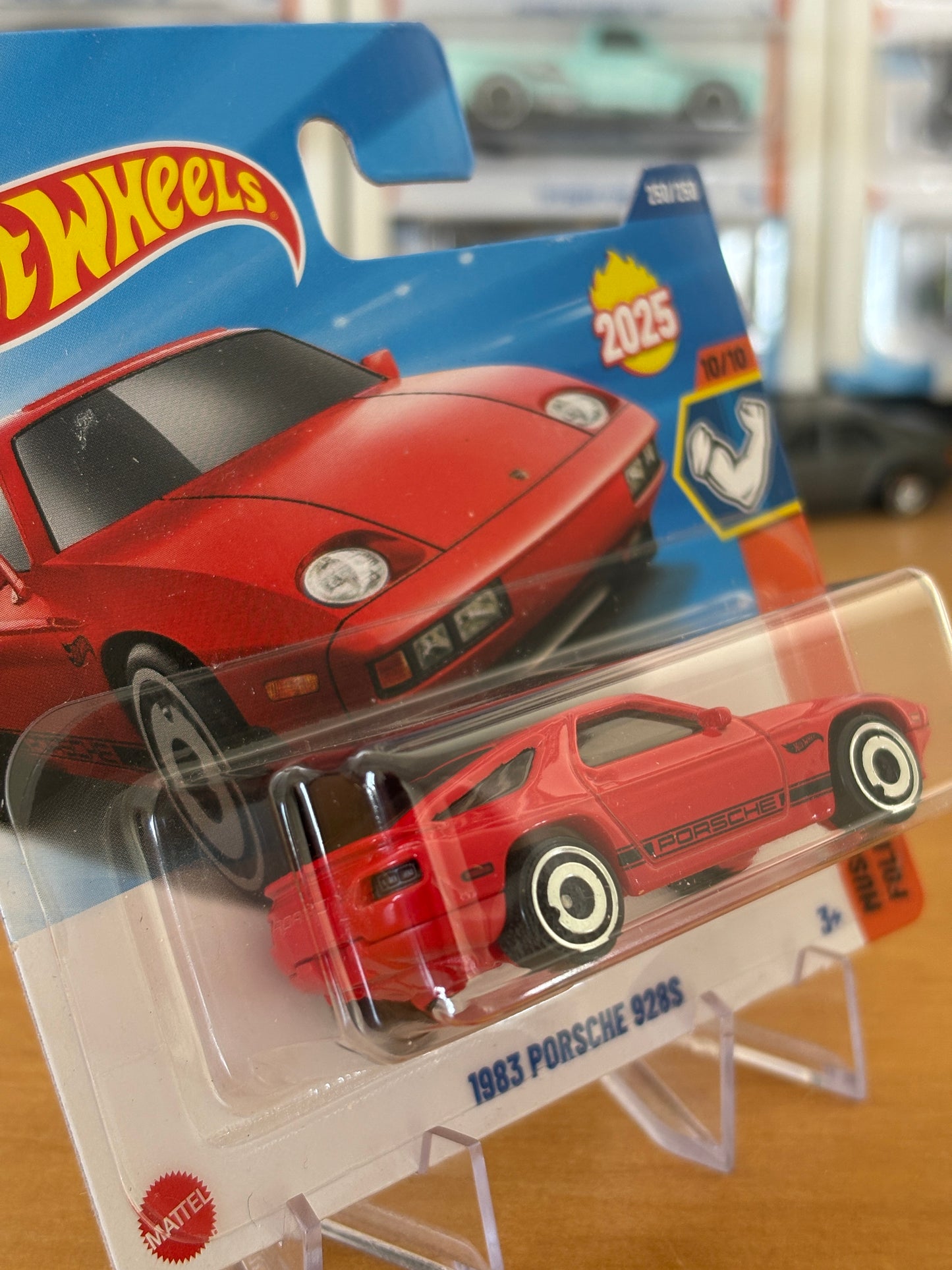 Hot Wheels Mainline / 1983 Porsche 928s/ 2025 Muscle Mania 10/10 Short Card