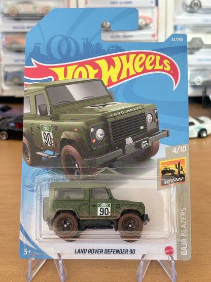 Hot Wheels Land Rover Defender 90 | 2022 Baja Blazers 4/10 Mainline