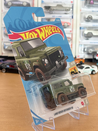 Hot Wheels Land Rover Defender 90 | 2022 Baja Blazers 4/10 Mainline