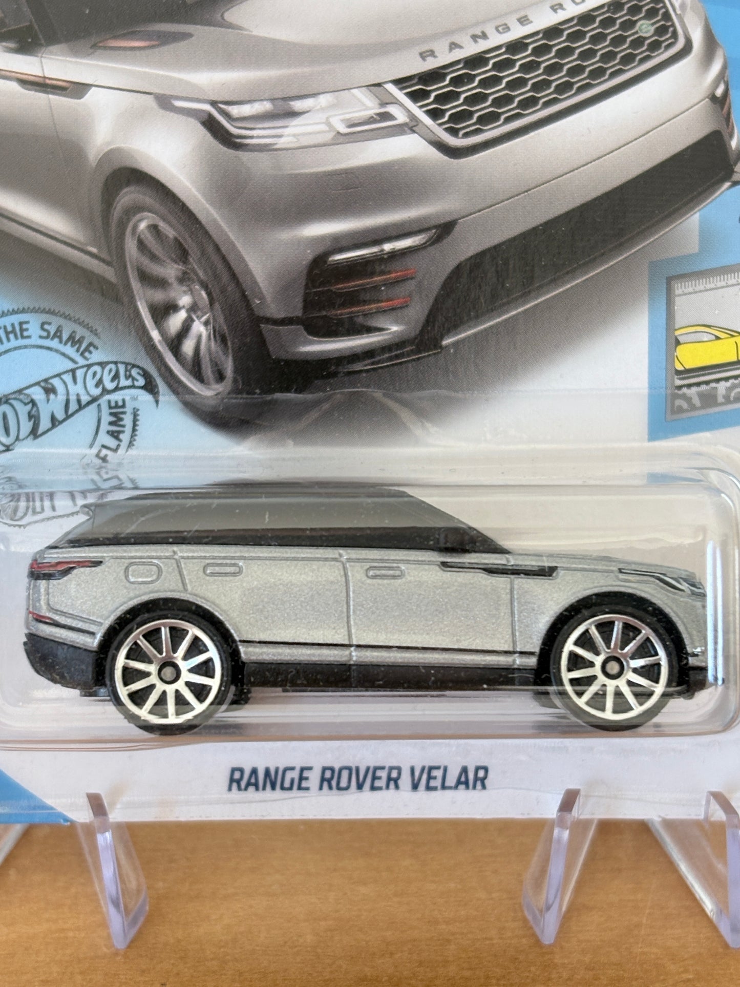 Hot Wheels Range Rover Velar | 2022 Factory Fresh 4/10 Mainline