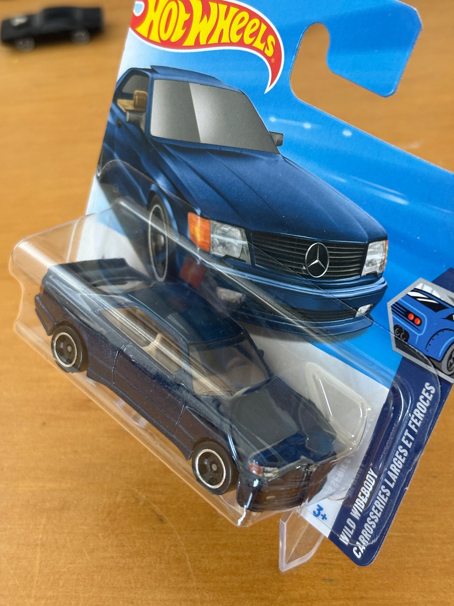 Hot Wheels Mainline / '89 Mercedes-Benz 560 SEC AMG / 2025 Wild Widebody 2/5 Short Card BLUE