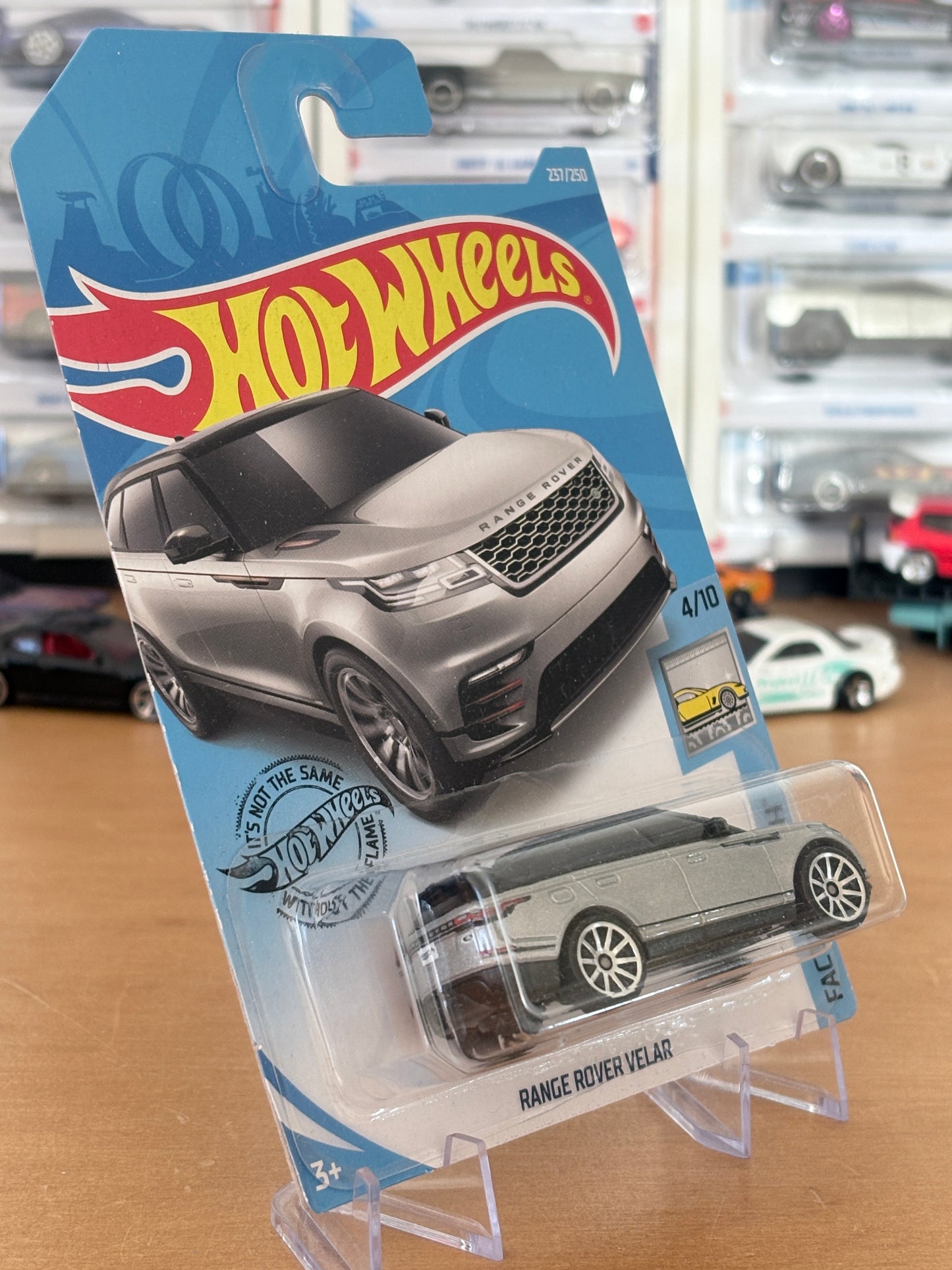 Hot Wheels Range Rover Velar | 2022 Factory Fresh 4/10 Mainline