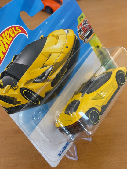 Hot Wheels Mainline / '16 Lamborghini Centenario Roadster  / 2025 HW Exoticars 1/10 Short Card