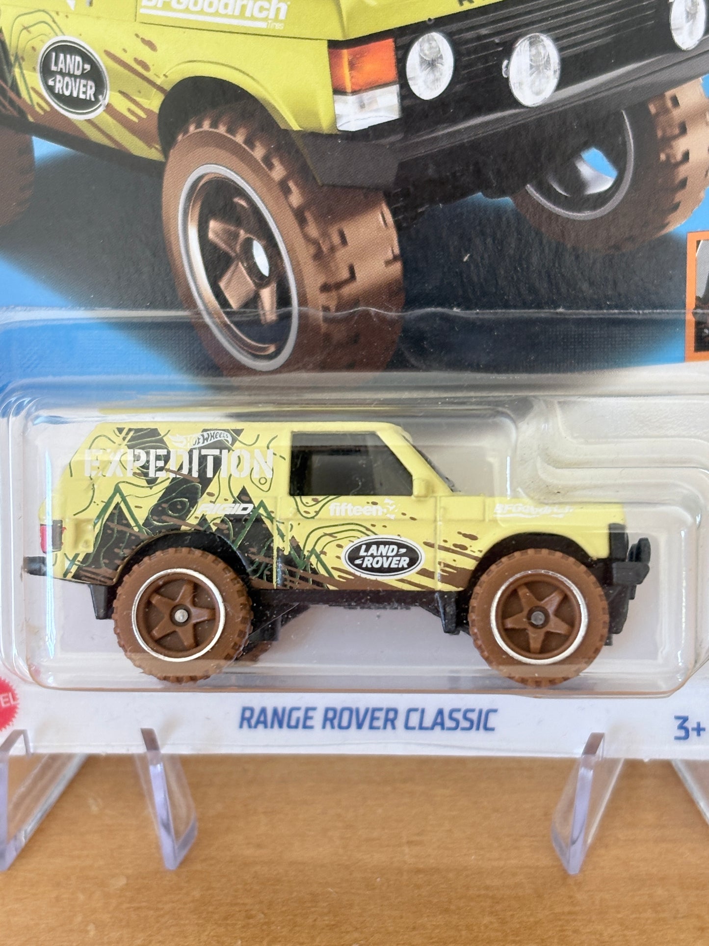 Hot Wheels Range Rover Classic | 2023 Mud Studs 4/5 Mainline