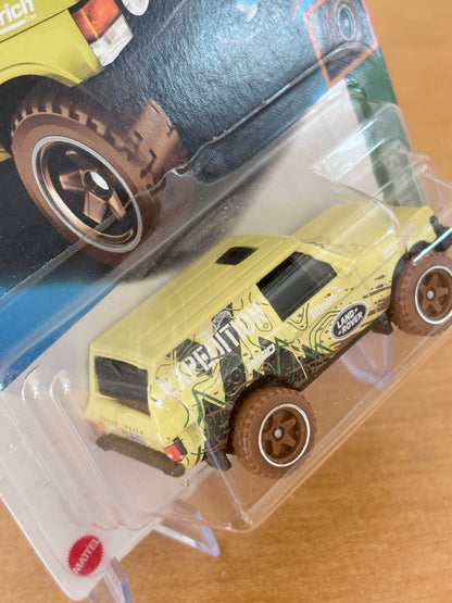 Hot Wheels Range Rover Classic | 2023 Mud Studs 4/5 Mainline
