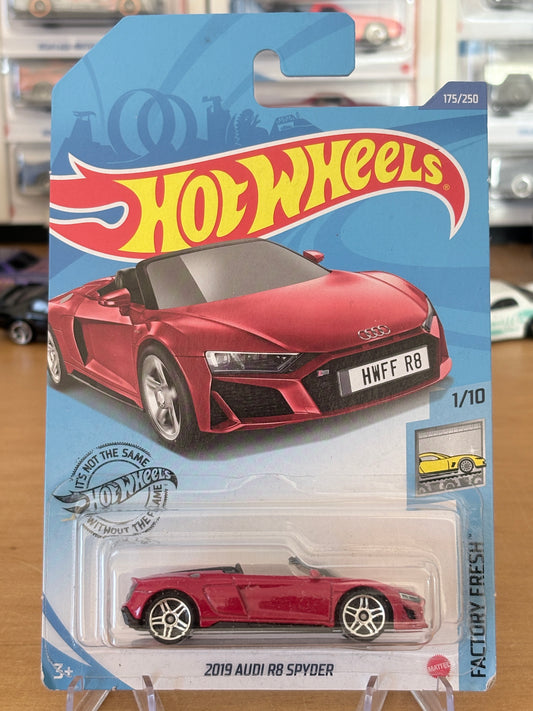 Hot Wheels 2019 Audi R8 Spyder | 2018 Factory Fresh 1/10 Mainline
