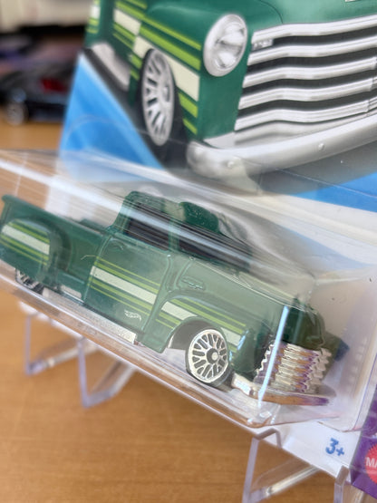 Hot Wheels La Troca | 2026 Layin Low 5/5 Mainline