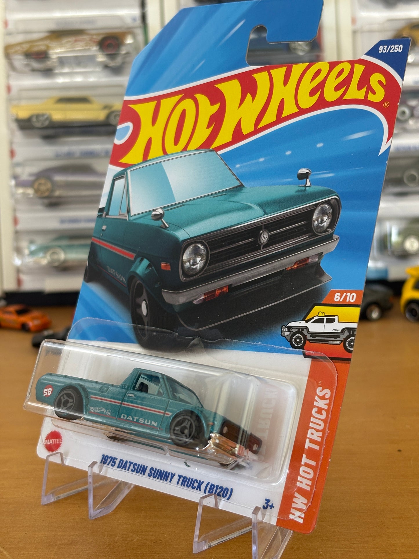 Hot Wheels Mainline / 1975 Datsun Sunny Truck (B120) / 2025 HW Hot Trucks 6/10