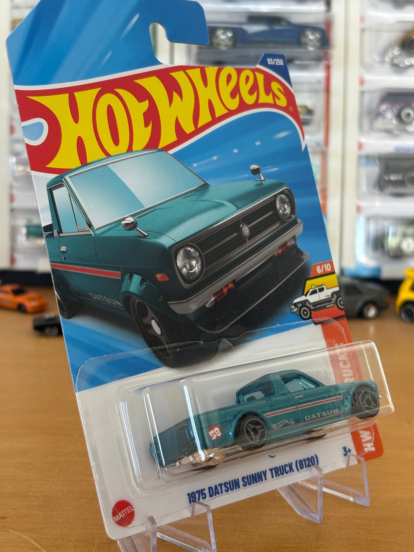 Hot Wheels Mainline / 1975 Datsun Sunny Truck (B120) / 2025 HW Hot Trucks 6/10
