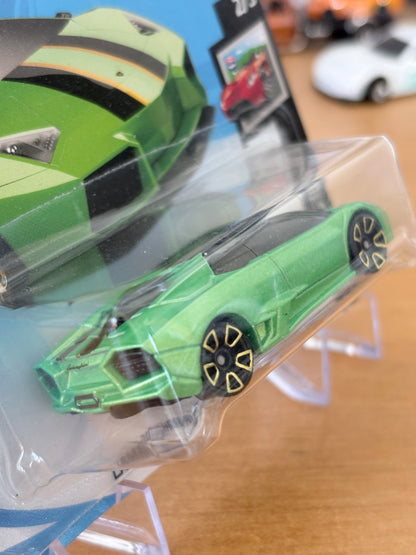 Hot Wheels Lamborghini Reventon Roadster | 2018 HW Roadsters 2/5 Mainline
