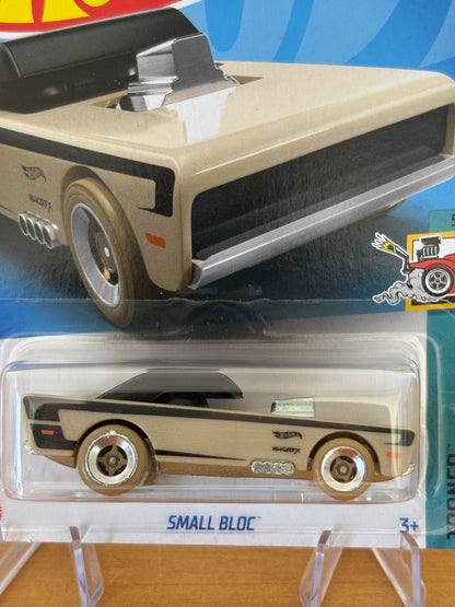 Hot Wheels Mainline / Small Bloc / 2024 HW Tooned 5/5