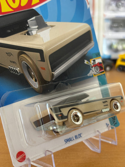 Hot Wheels Mainline / Small Bloc / 2024 HW Tooned 5/5
