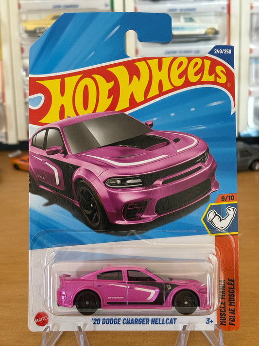 Hot Wheels Mainline / '20 Dodge Charger Hellcat / 2025 Muscle Mania 9/10
