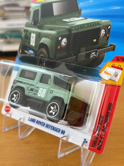 Hot Wheels Mainline / Land Rover Defender 90 / 2025 Then and Now 5/10 GREEN