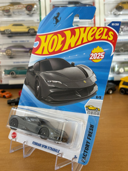 Hot Wheels Mainline / Ferrari SF90 Stredale / 2025 HW: Factory Fresh 5/5 GREY