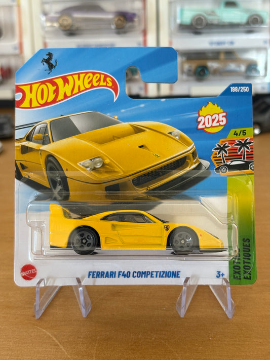 Hot Wheels Mainline / Ferrari F40 Competizione / 2025 Exotics 4/5 Short Card YELLOW