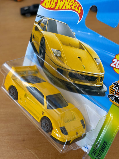 Hot Wheels Mainline / Ferrari F40 Competizione / 2025 Exotics 4/5 Short Card YELLOW