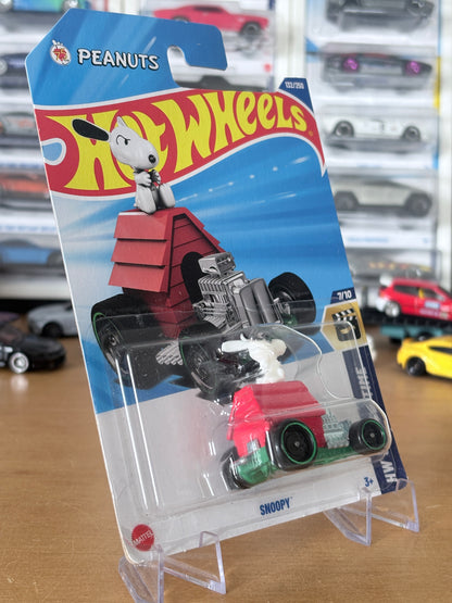 Hot Wheels Snoopy | 2025 HW Screen Time 7/10 Mainline
