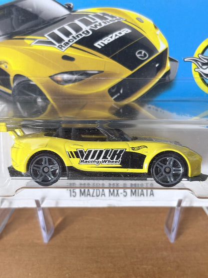 Hot Wheels '15 Mazda MX-5 Miata | 2017 HW Speed Graphics 9/10