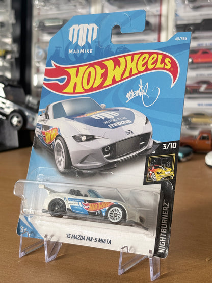 Hot Wheels '15 Mazda MX-5 Miata | 2018 Nightburnerz 3/10 Mad Mike