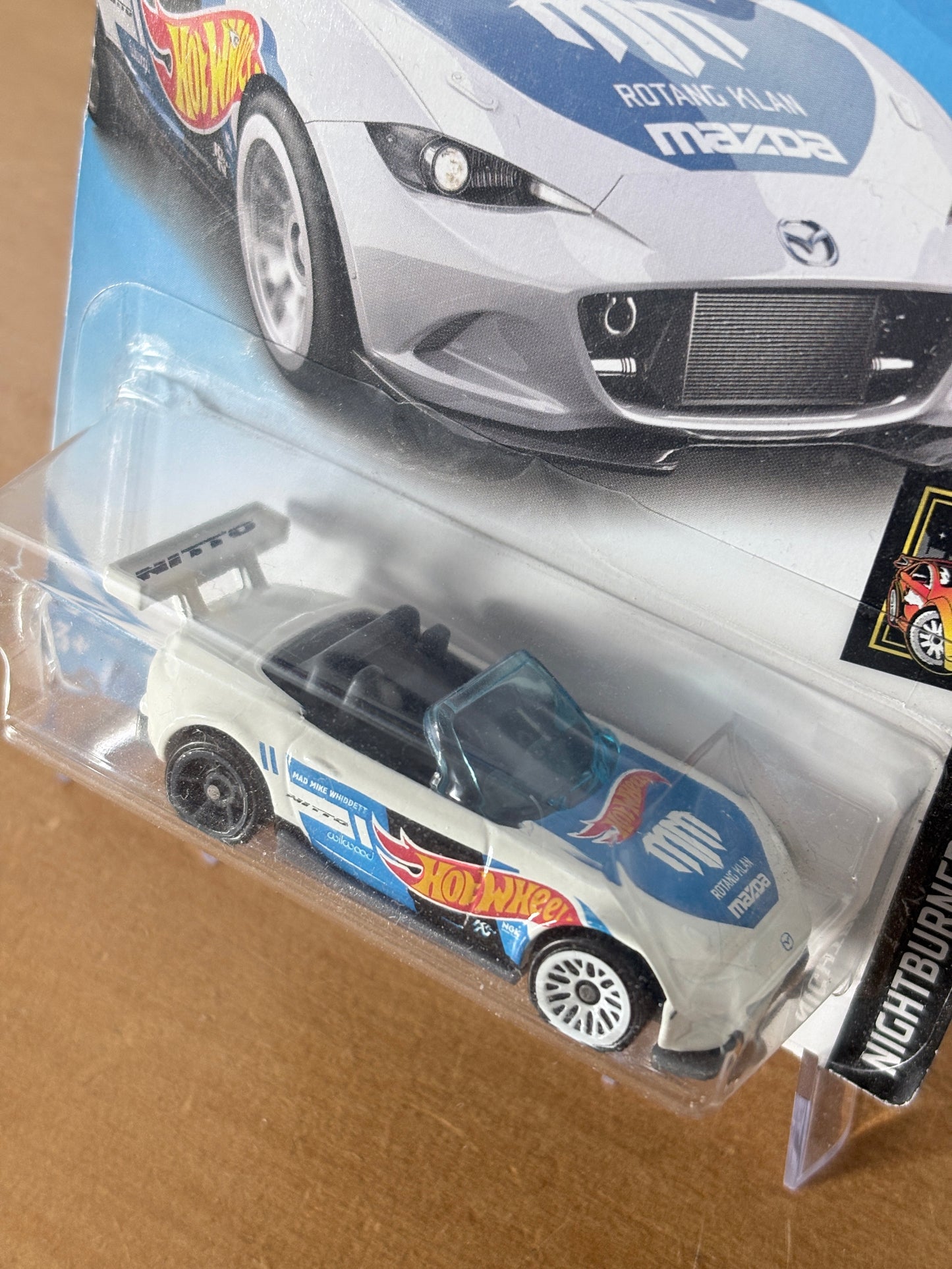Hot Wheels '15 Mazda MX-5 Miata | 2018 Nightburnerz 3/10 Mad Mike