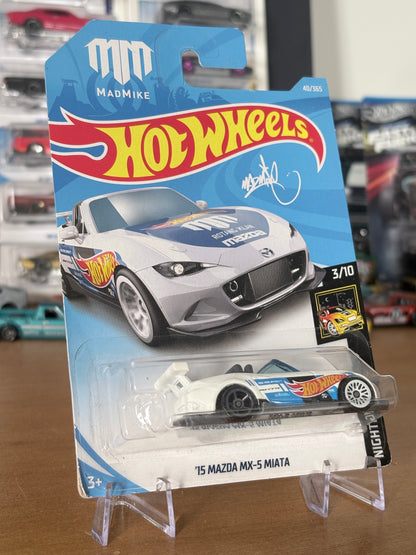 Hot Wheels '15 Mazda MX-5 Miata | 2018 Nightburnerz 3/10 Mad Mike