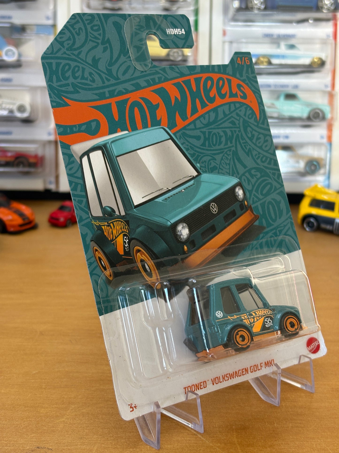 Hot Wheels Mainline / Tooned Volkswagen Golf Mk1 / 2024 Anniversary set 4/6