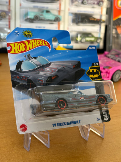 Hot Wheels Mainline / TV Series Batmobile / 2025 Batman 3/5 (Short Card)