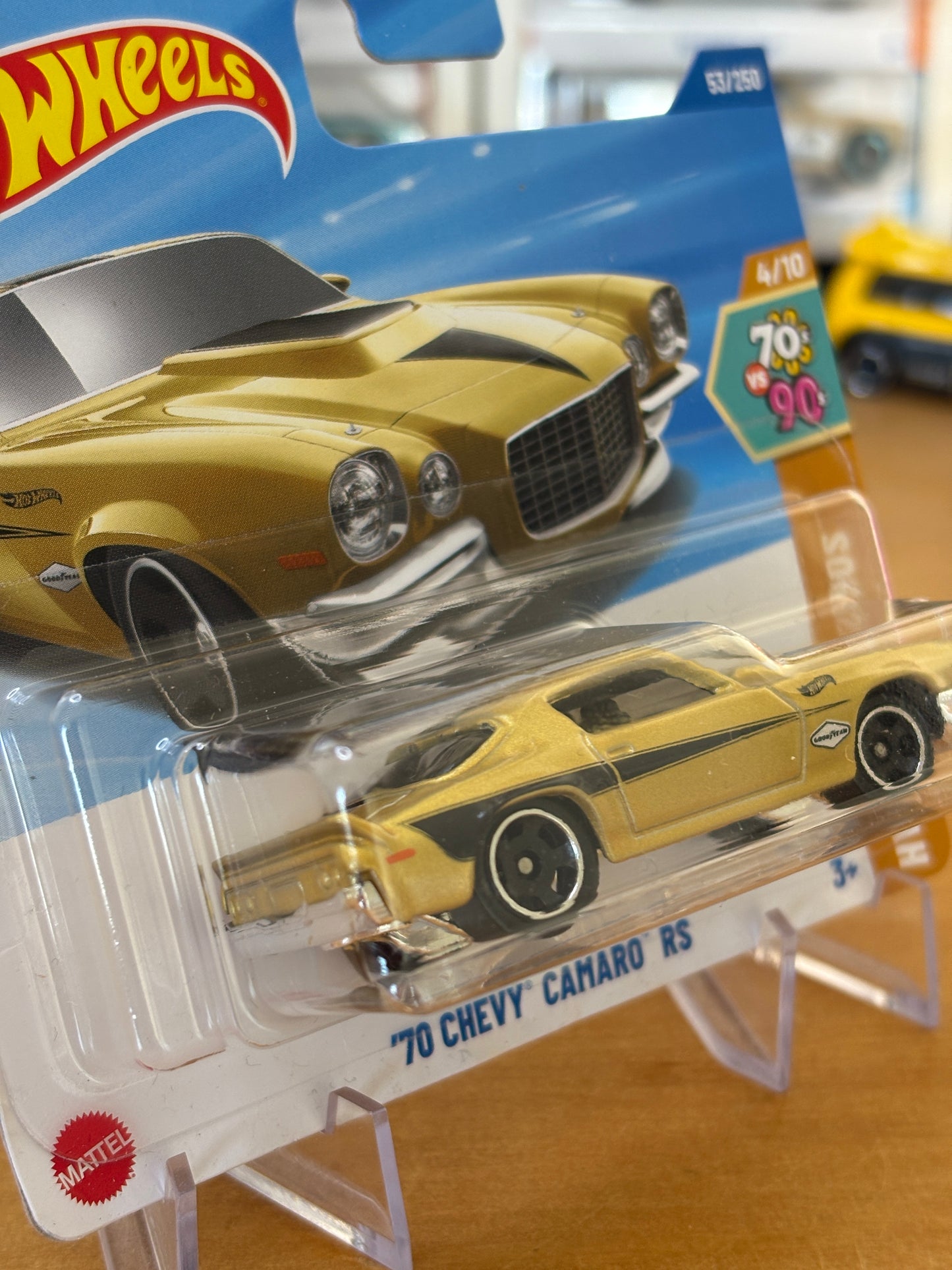 Hot Wheels Mainline / '70 Camaro RS / 2015 HW '70s vs. '90s 4/10 Short Card
