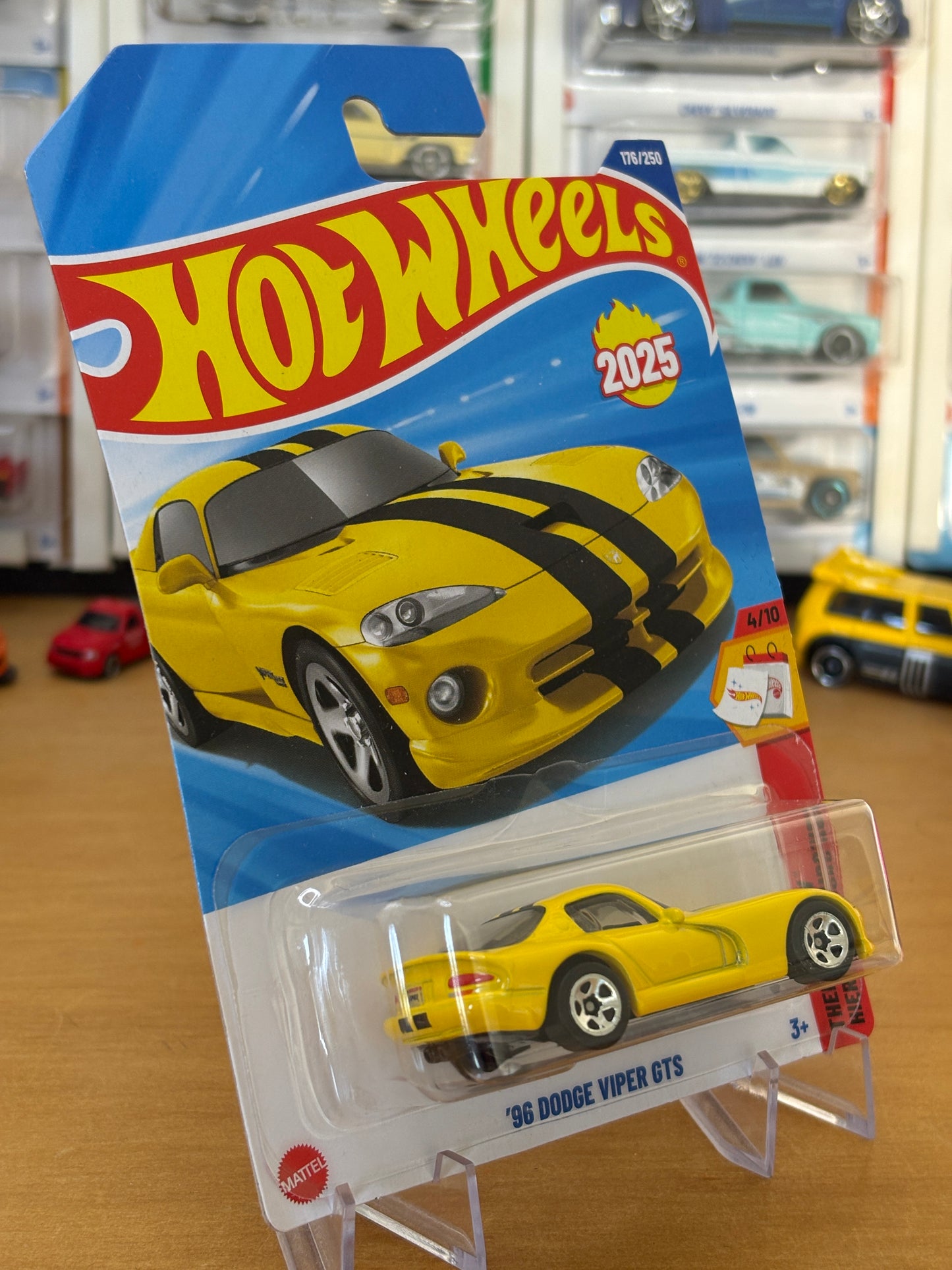 Hot Wheels Mainline / '96 Dodge Viper GTS / 2025 Then and Now 4/10 YELLOW