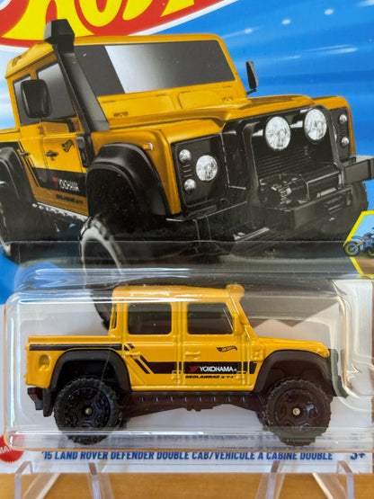 Hot Wheels Mainline / 15' Land Rover Defender Double Cab / 2025 HW Dirt 10/10 YELLOW