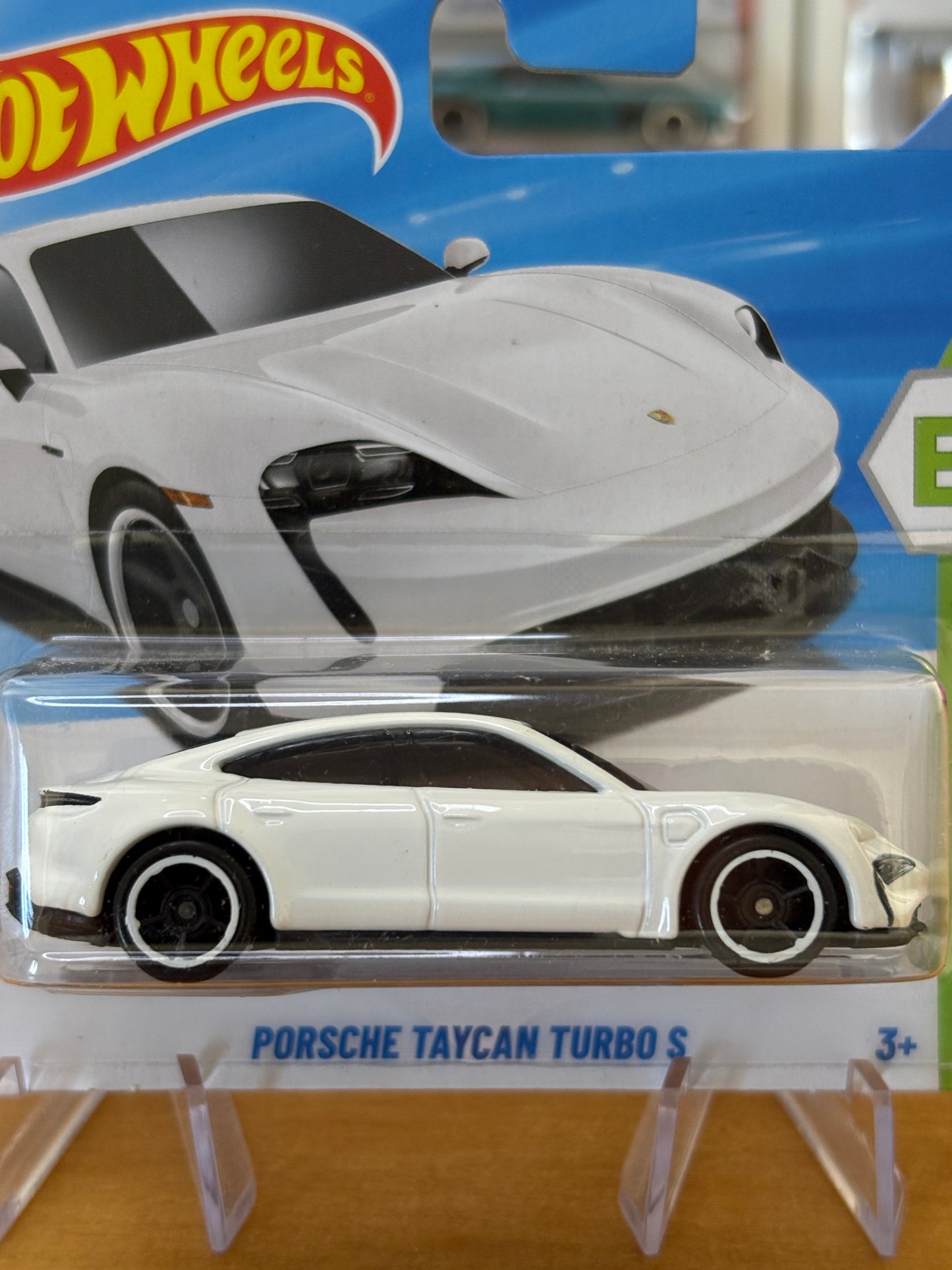 Hot Wheels Mainline / Porsche Taycan Turbo S / 2026 HW EV 3/10 Short Card