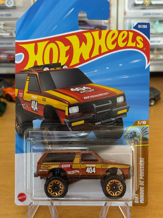 Hot Wheels Mainline / Chevy Blazer 4x4 / 2025 HW DIRT 3/10