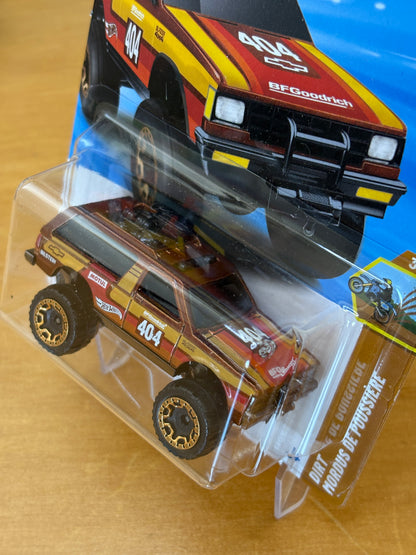 Hot Wheels Mainline / Chevy Blazer 4x4 / 2025 HW DIRT 3/10